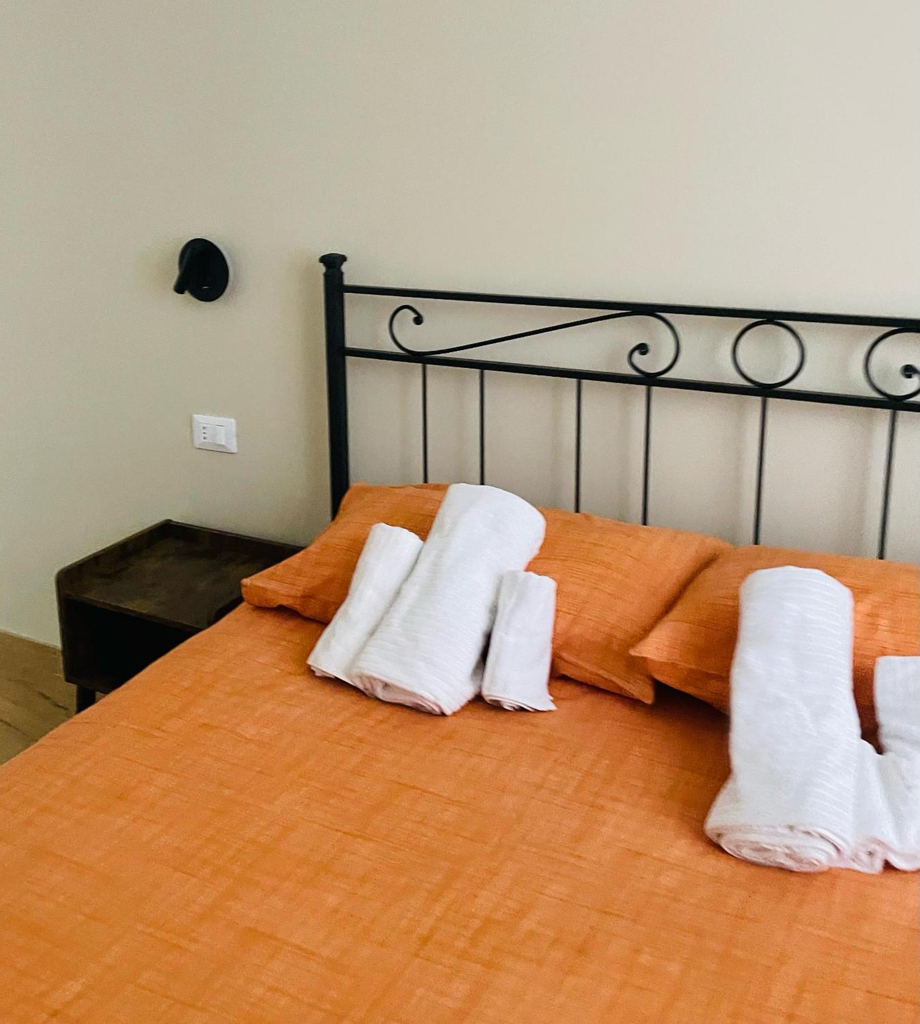 Biffi 2 - Garbatella Rooms Рим Экстерьер фото